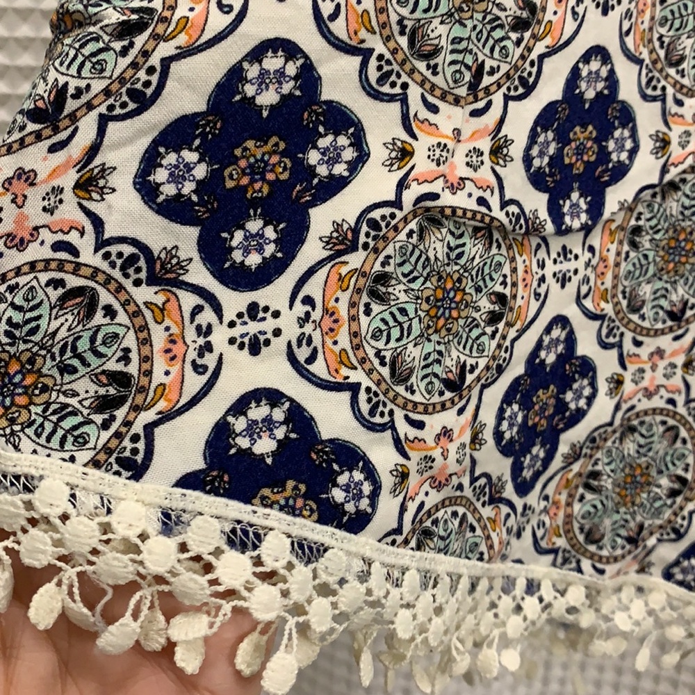 Chic patterned blouse - Picture 3 of 4